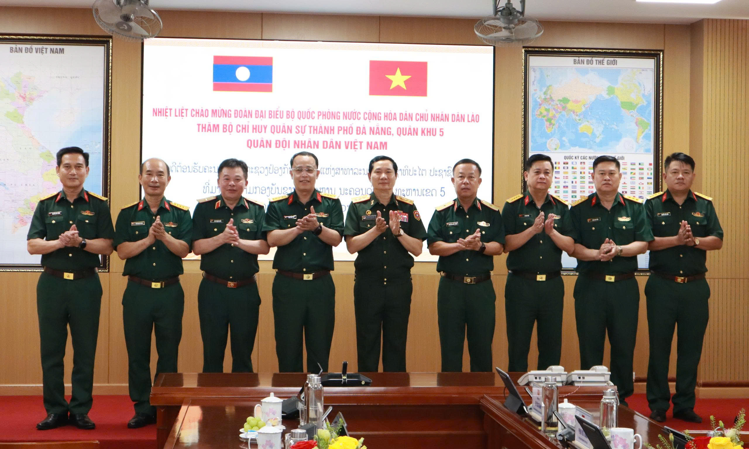 Thông tin đối ngoại về tình hình kinh tế, chính trị, văn hoá, xã