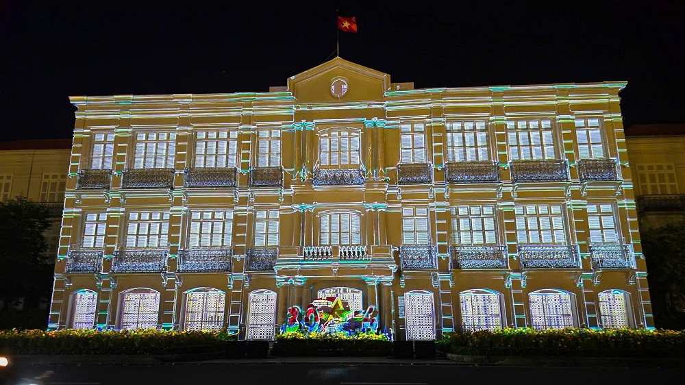 Cấm phương tiện tham gia giao thông phục vụ chương trình Trình chiếu phim 3D Mapping