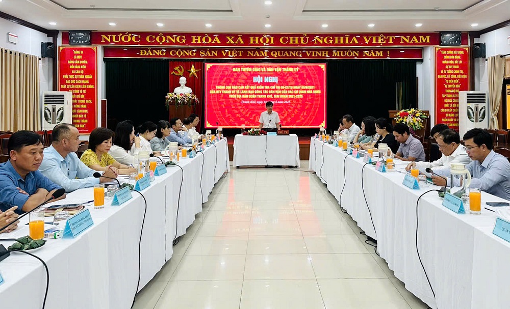 Ban Tuyên giáo và Dân vận Thành uỷ làm việc với Quận uỷ Thanh Khê