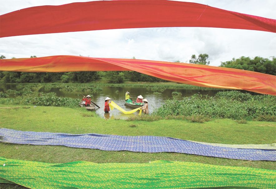 Làng nghề dệt vải tơ lụa Mã Châu – Chạm vào sợi tơ ngàn năm xứ Quảng