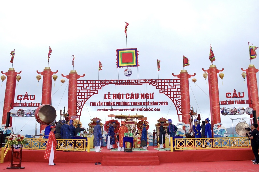 [Video] - Lễ hội cầu ngư Thanh Khê: Ước vọng thuận buồm xuôi gió, tôm cá đầy khoang