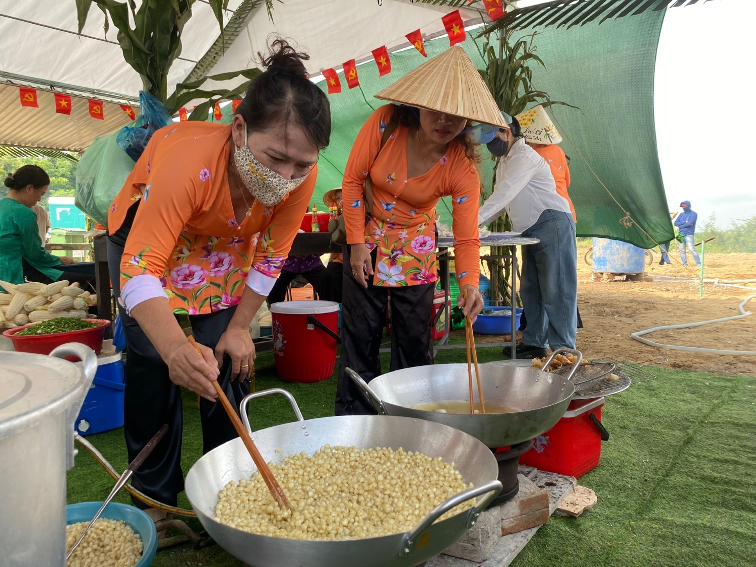 Ngày hội bắp nếp Cẩm Nam