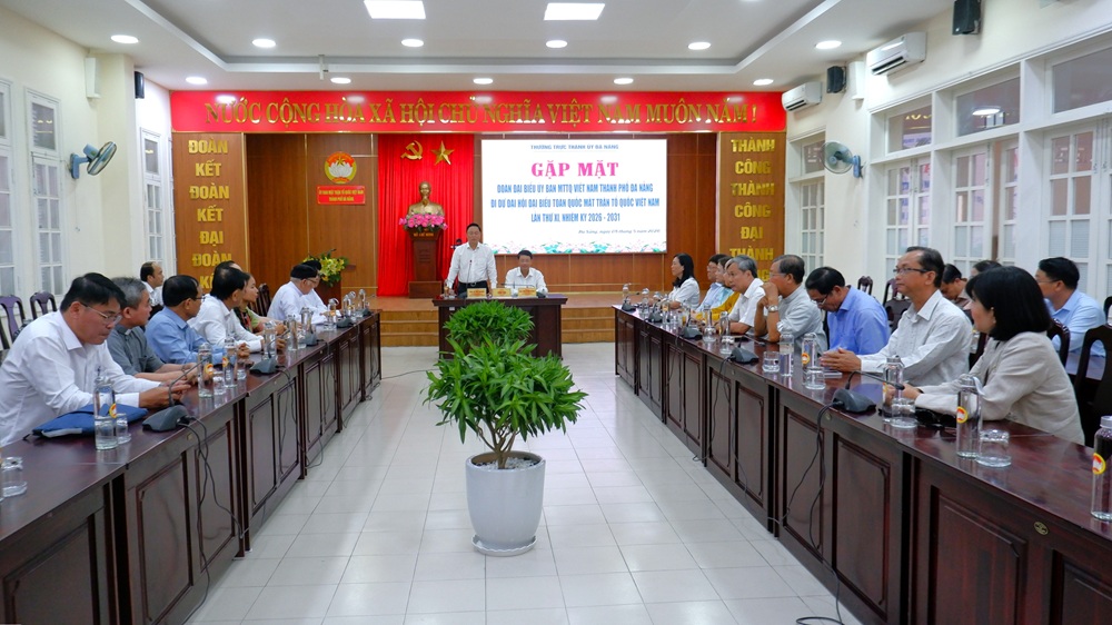 Gặp mặt 32 đại biểu Đà Nẵng tham dự Đại hội đại biểu toàn quốc MTTQ Việt Nam lần thứ XI