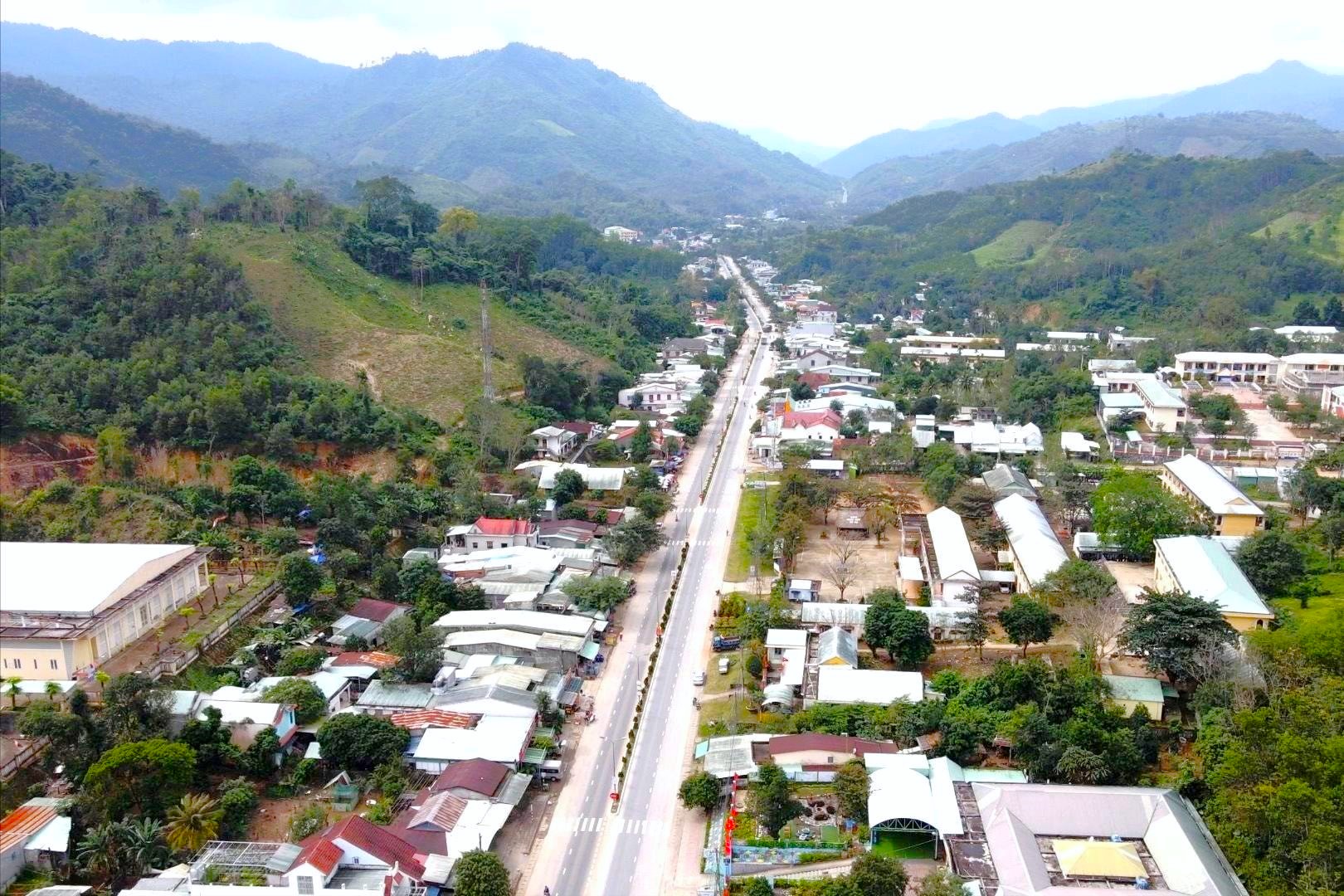 Liên kết vùng khơi thông động lực phía Tây Đà Nẵng