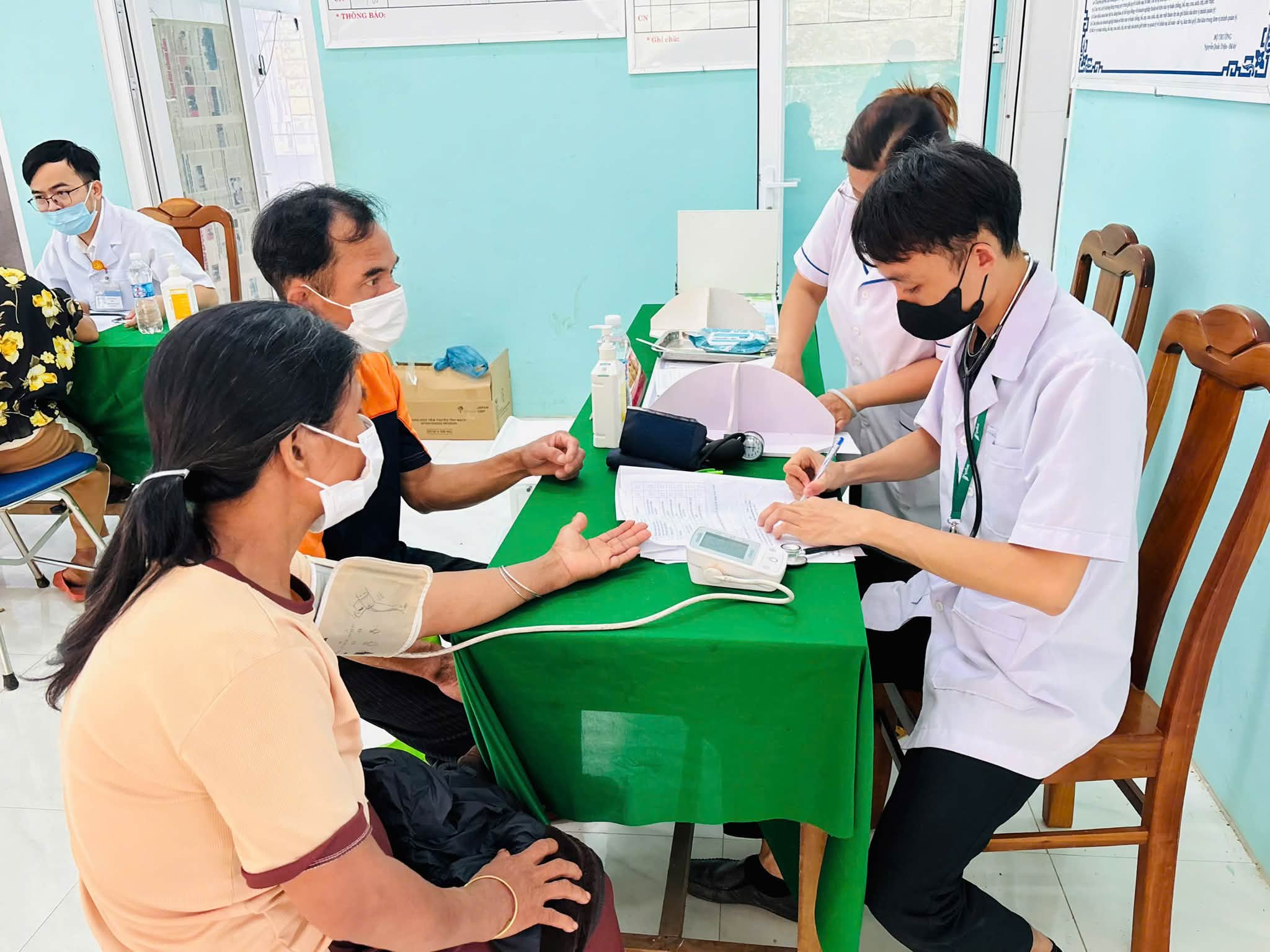 Khởi động chương trình khám sức khỏe miễn phí toàn dân