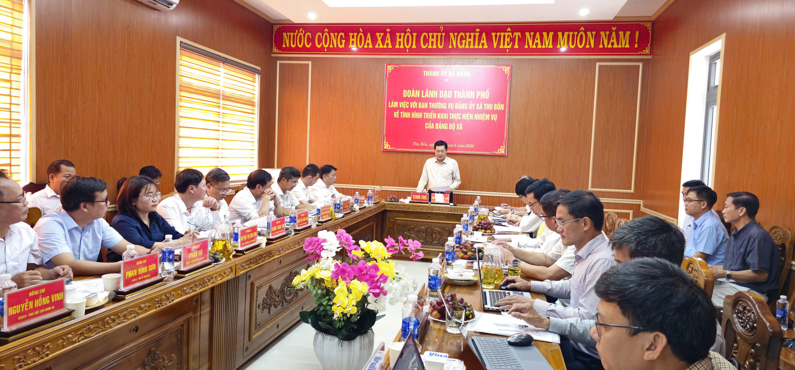 Phó Chủ tịch Thường trực HĐND thành phố Trần Phước Sơn làm việc với Ban Thường vụ Đảng ủy xã Thu Bồn