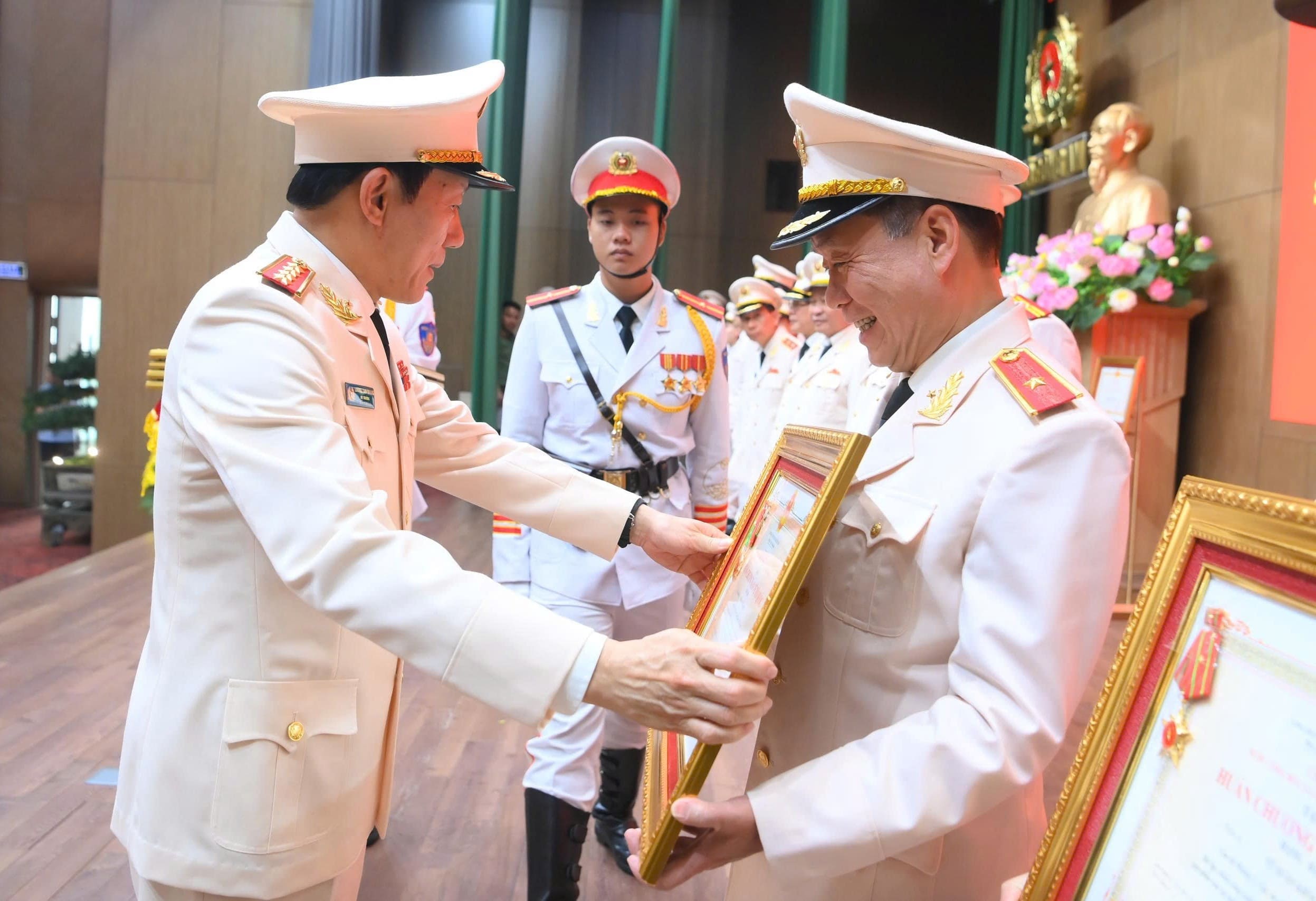 Xứng danh Anh hùng… Kỳ cuối: Viết tiếp truyền thống bằng bản lĩnh và cống hiến